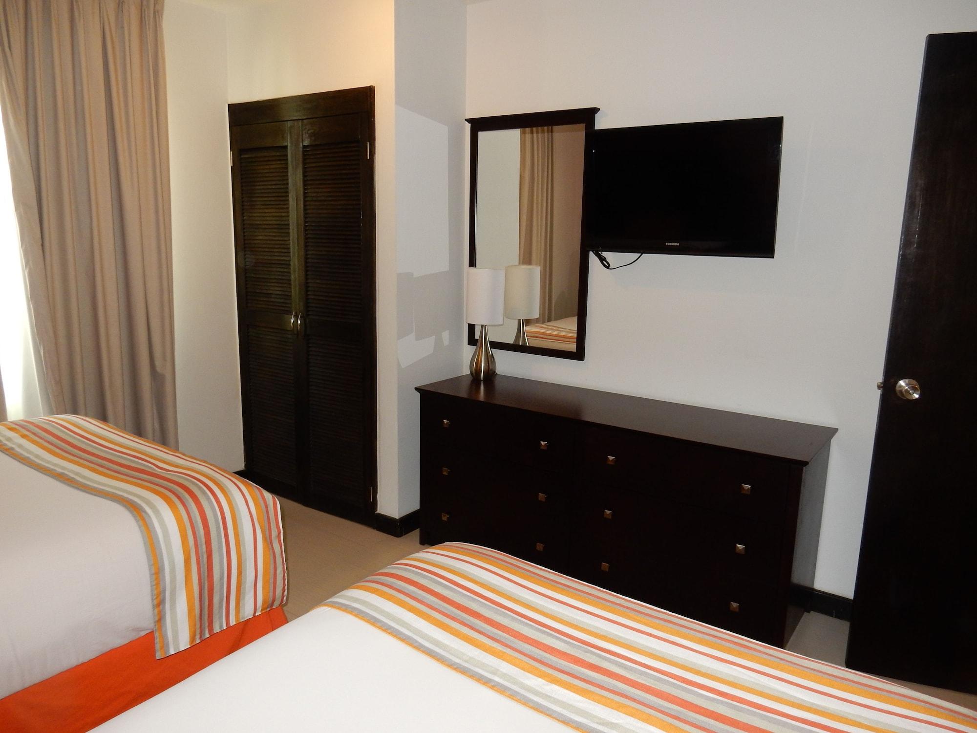 Talk Of The Town Beach Hotel & Beach Club By Gh Hoteles Oranjestad Exterior foto