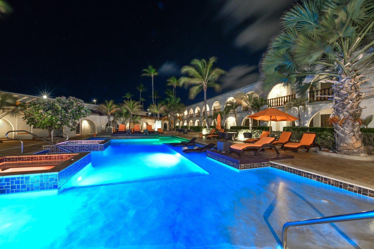 Talk Of The Town Beach Hotel & Beach Club By Gh Hoteles Oranjestad Exterior foto