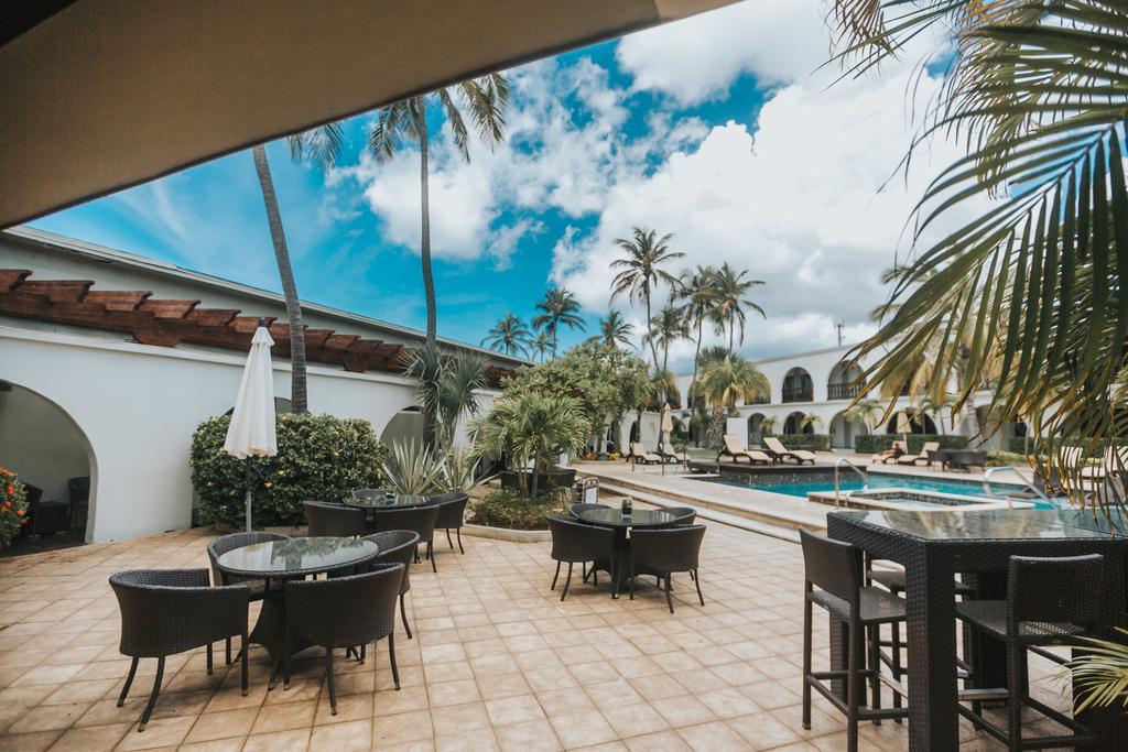 Talk Of The Town Beach Hotel & Beach Club By Gh Hoteles Oranjestad Exterior foto